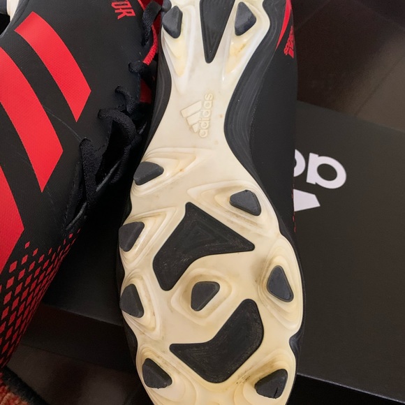 Adidas Predator 20.4 FXG cleats - Picture 3 of 4